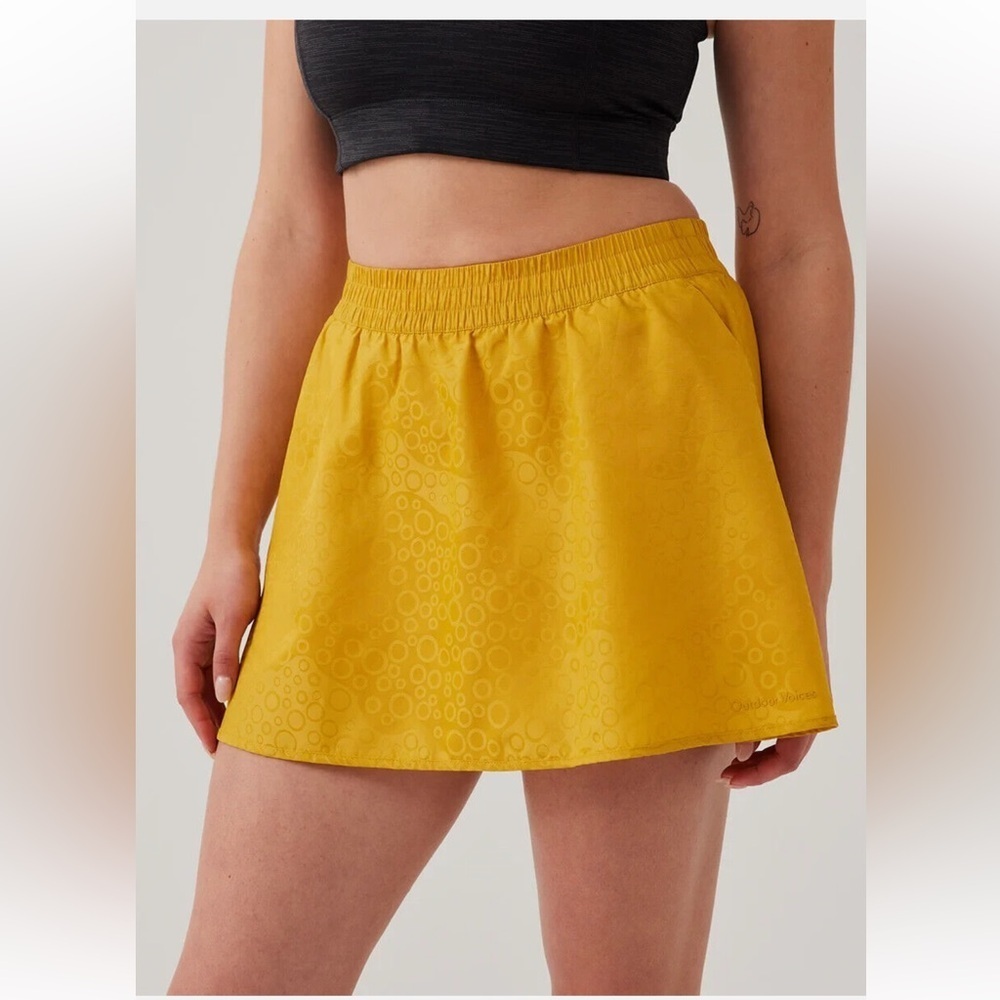 Outdoor Voices GeoShine 3" Pockets Skort in Goldfinch